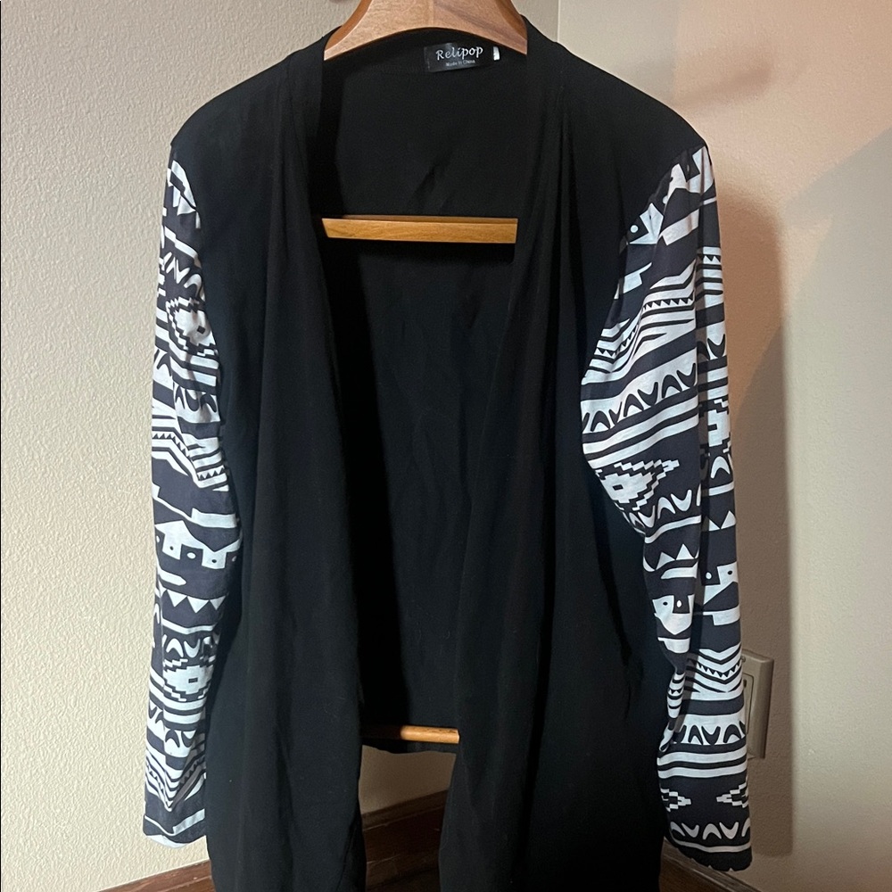 Relipop Black and White Patterned Women's Cardigan